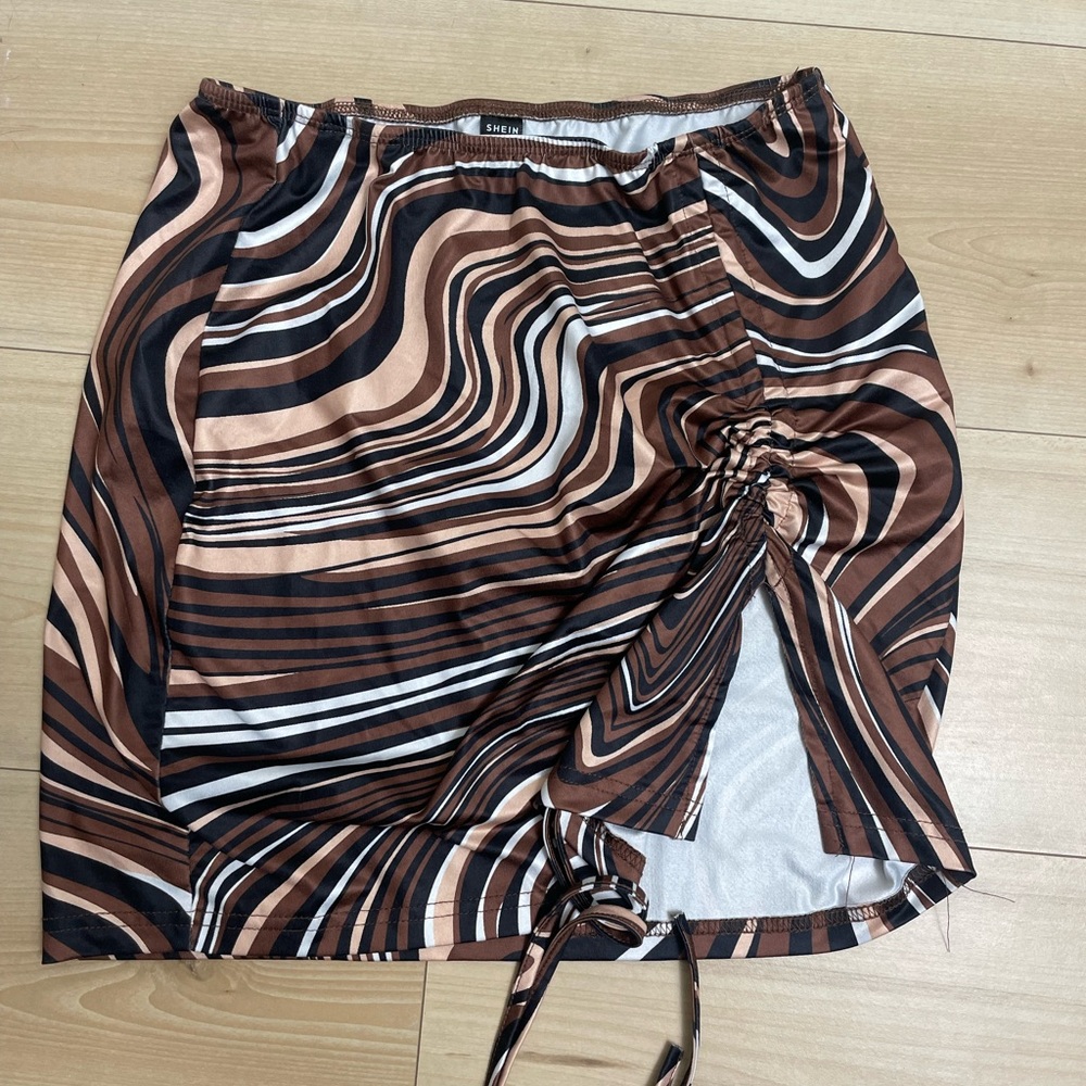 Fun tight skirt